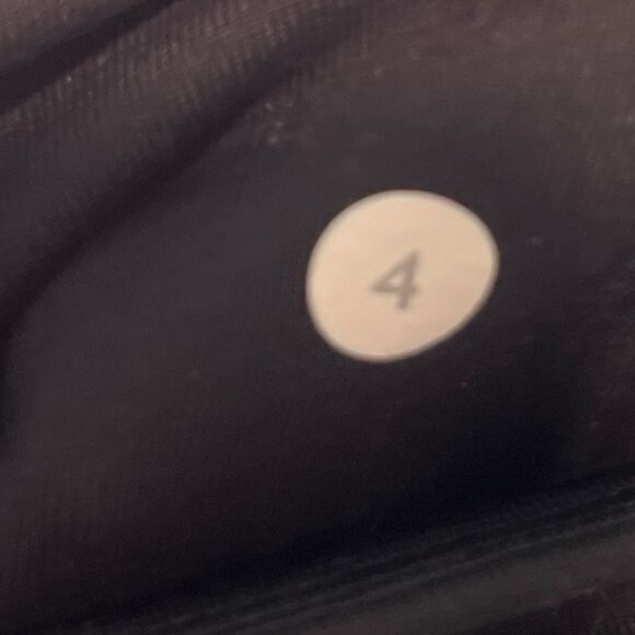 Lululemon Wunder Under High-Rise Tight Cropped Size 4 - Picture 6 of 6